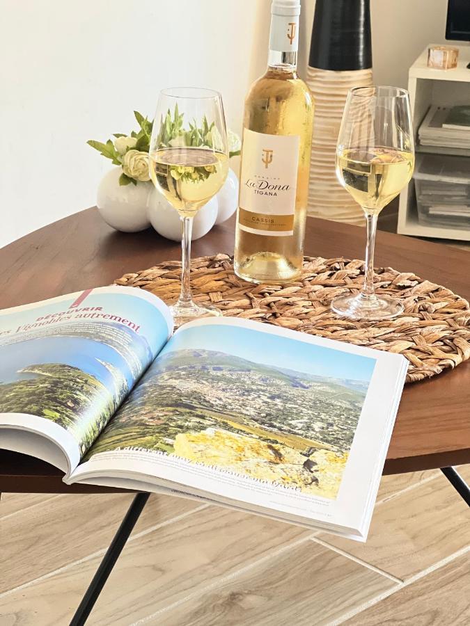 Appartement Entre Village Et Plages. Saint-Cyr-sur-Mer Εξωτερικό φωτογραφία