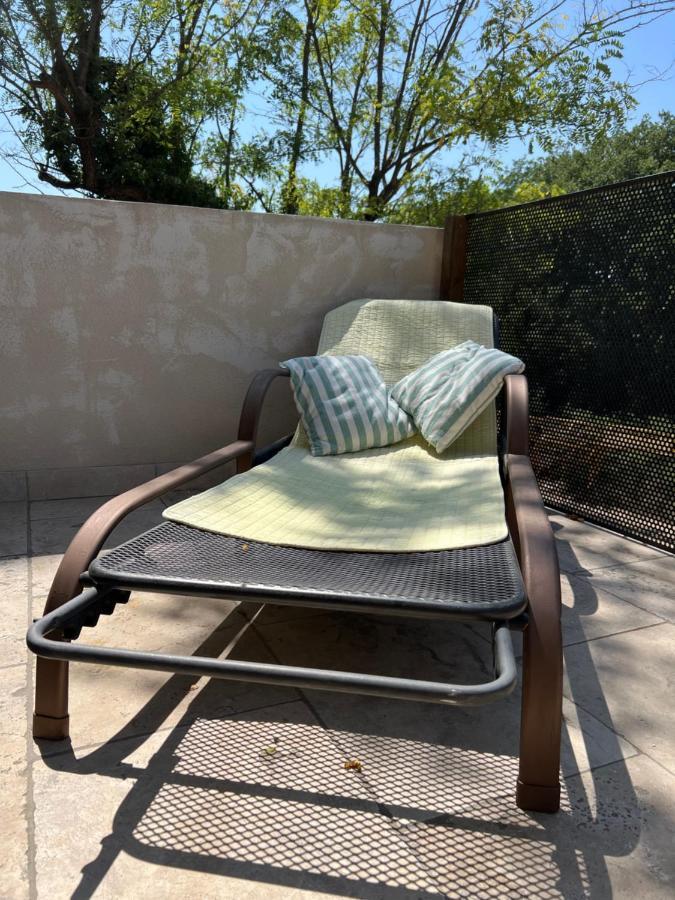Appartement Entre Village Et Plages. Saint-Cyr-sur-Mer Εξωτερικό φωτογραφία